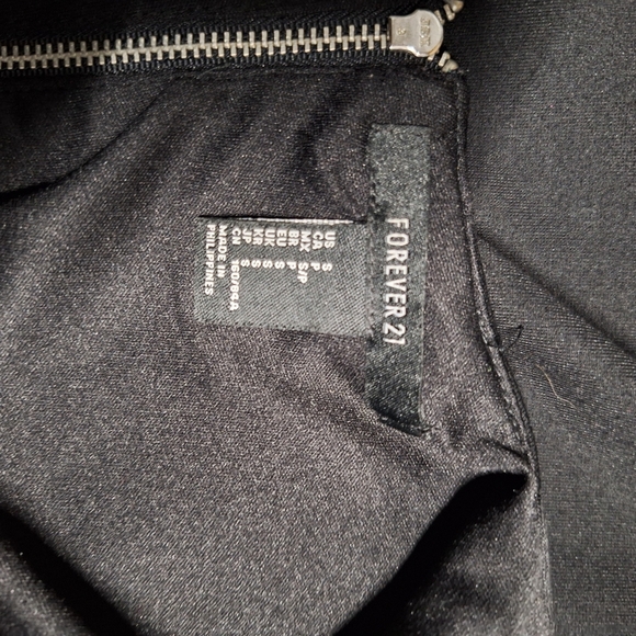 Forever 21 Black Tank Top - Picture 5 of 7